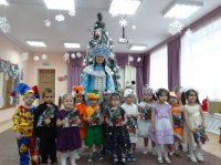 Новогодние праздники в детском саду  
